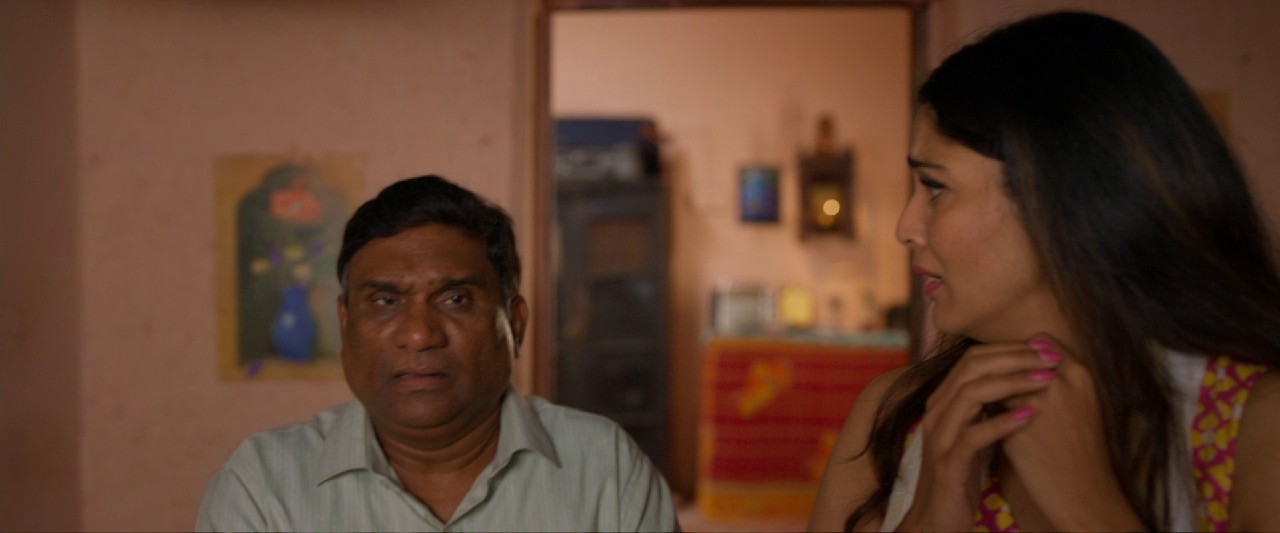Ambat Shoukin (2025) Marathi AMZN.WEB-DL 1080p AVC DDP 5.1 ESub B4uHD.mkv.0002